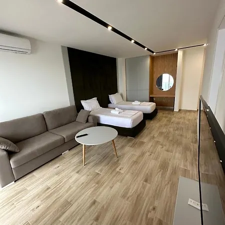 Suite Hotel Ξενοδοχείο Shëngjin