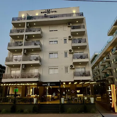 Отель Suite Hotel 4*