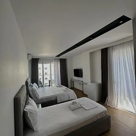 Suite Hotel 4* Shëngjin