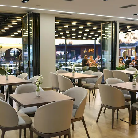 Suite Hotel Szálloda 4*