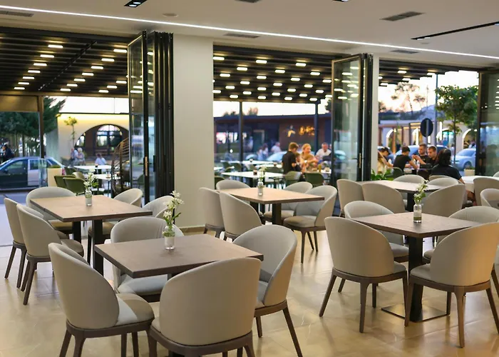 Suite Hotel Szálloda 4*